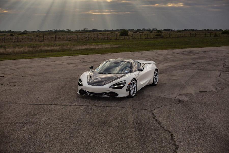  McLaren 720S HPE900 by Hennessey 2019 года  (фото 3 из 10)